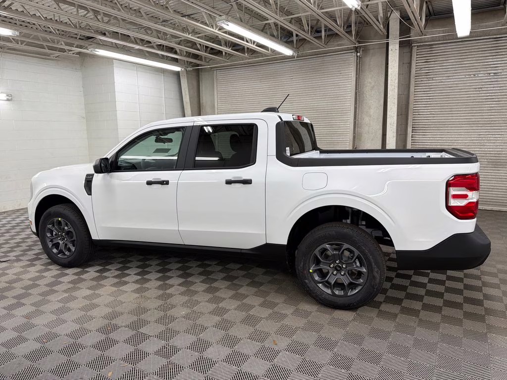 2026 OXFORD WHITE Ford Maverick XLT FWD Truck
