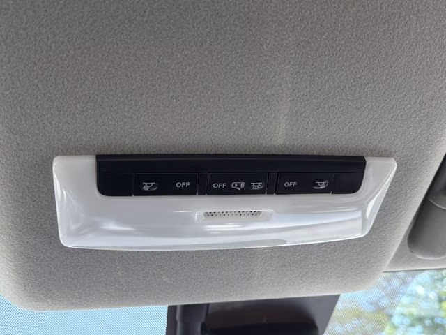2025 Aspen White Tricoat Nissan Versa 1.6 SV FWD Sedan