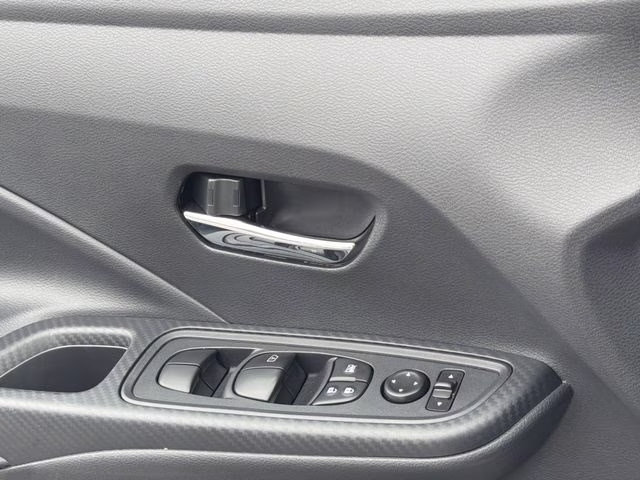 2025 Aspen White Tricoat Nissan Versa 1.6 SV FWD Sedan