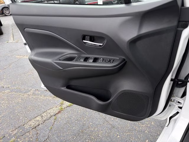 2025 Aspen White Tricoat Nissan Versa 1.6 SV FWD Sedan