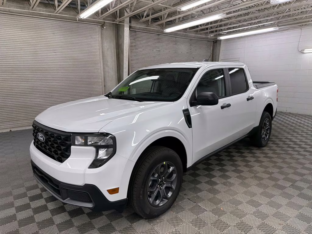 2026 OXFORD WHITE Ford Maverick XLT FWD Truck