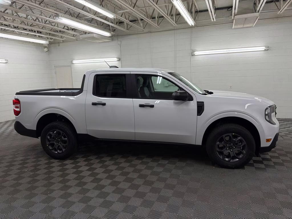 2026 OXFORD WHITE Ford Maverick XLT FWD Truck