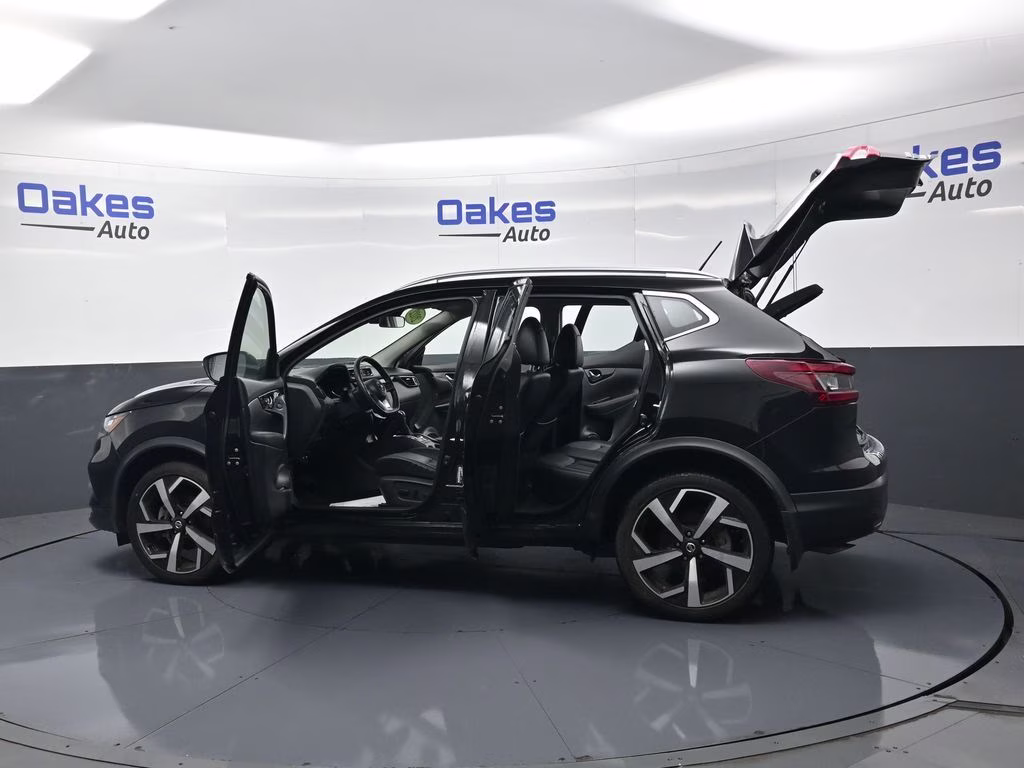2022 Magnetic Black Pearl Nissan Rogue Sport SL AWD SUV