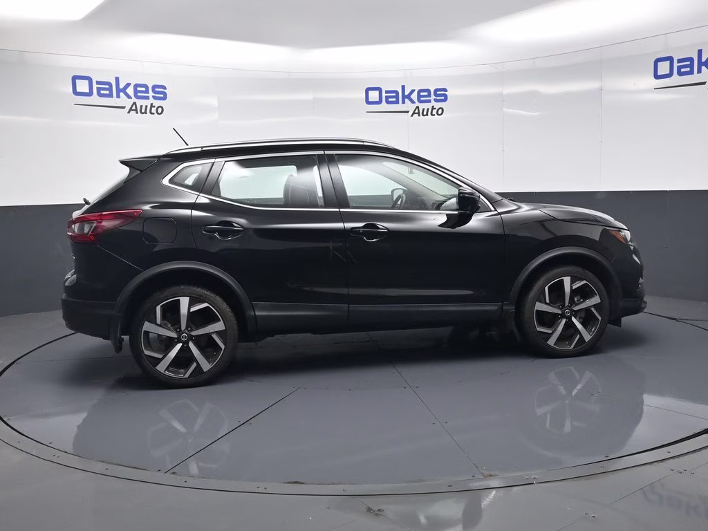 2022 Magnetic Black Pearl Nissan Rogue Sport SL AWD SUV