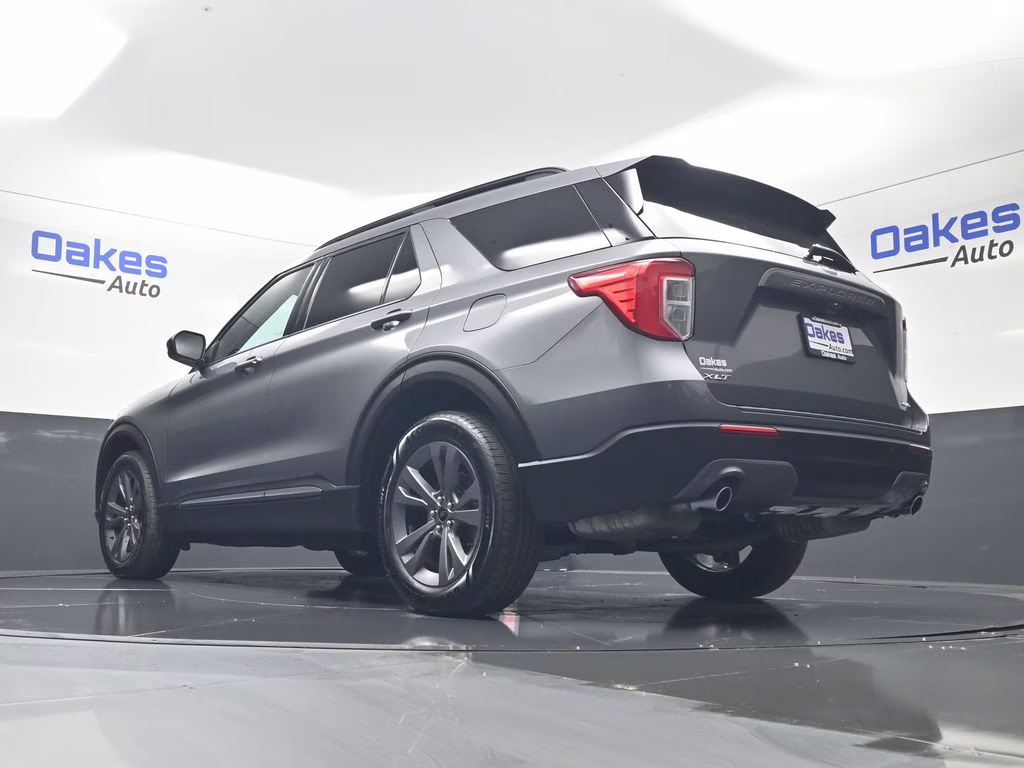 2023 Gray Metallic Ford Explorer XLT 4X4 SUV