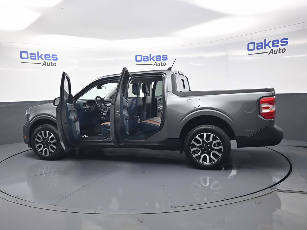 2024 Gray Metallic Ford Maverick Lariat FWD Truck