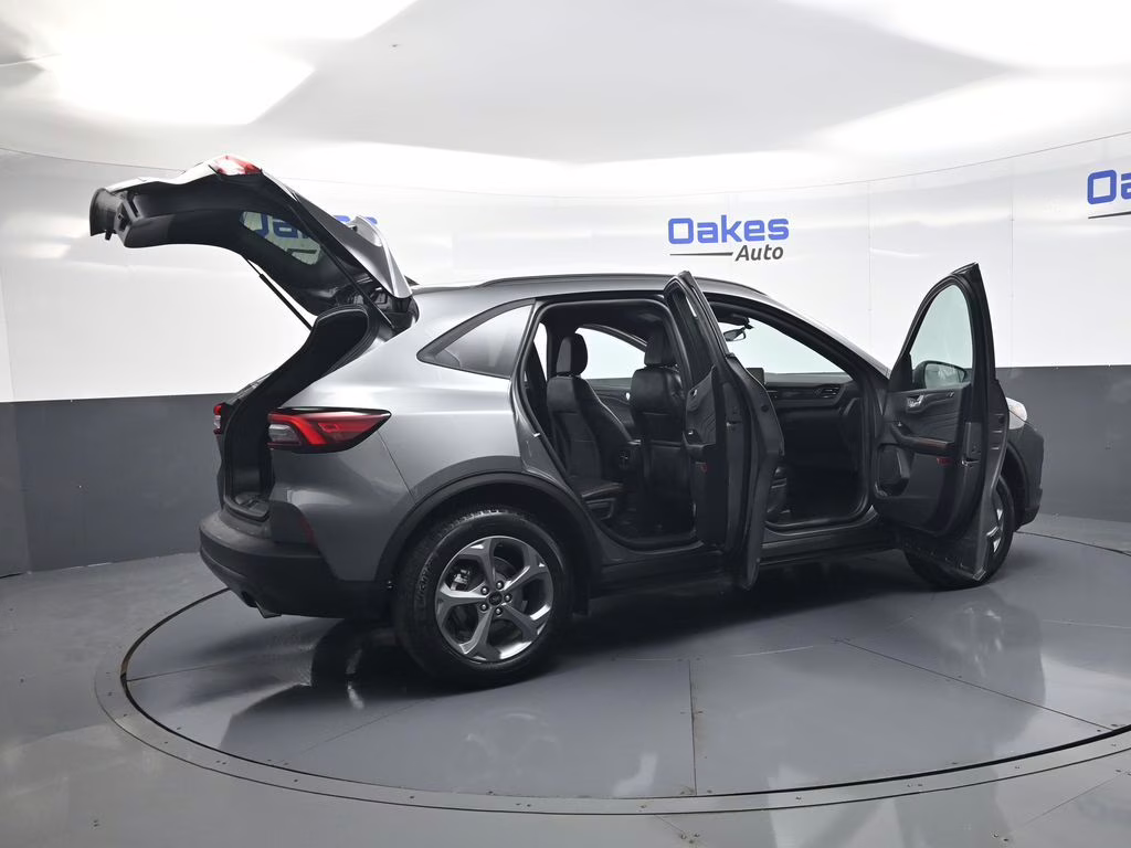 2025 Gray Metallic Ford Escape ST-Line AWD SUV