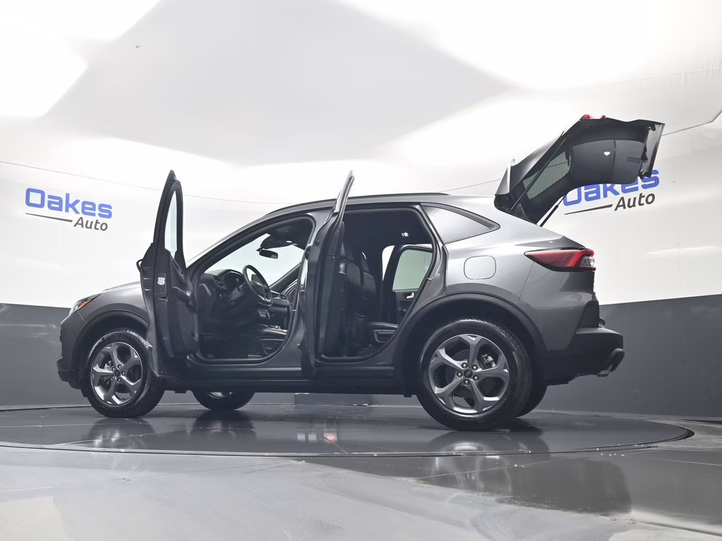 2025 Gray Metallic Ford Escape ST-Line AWD SUV