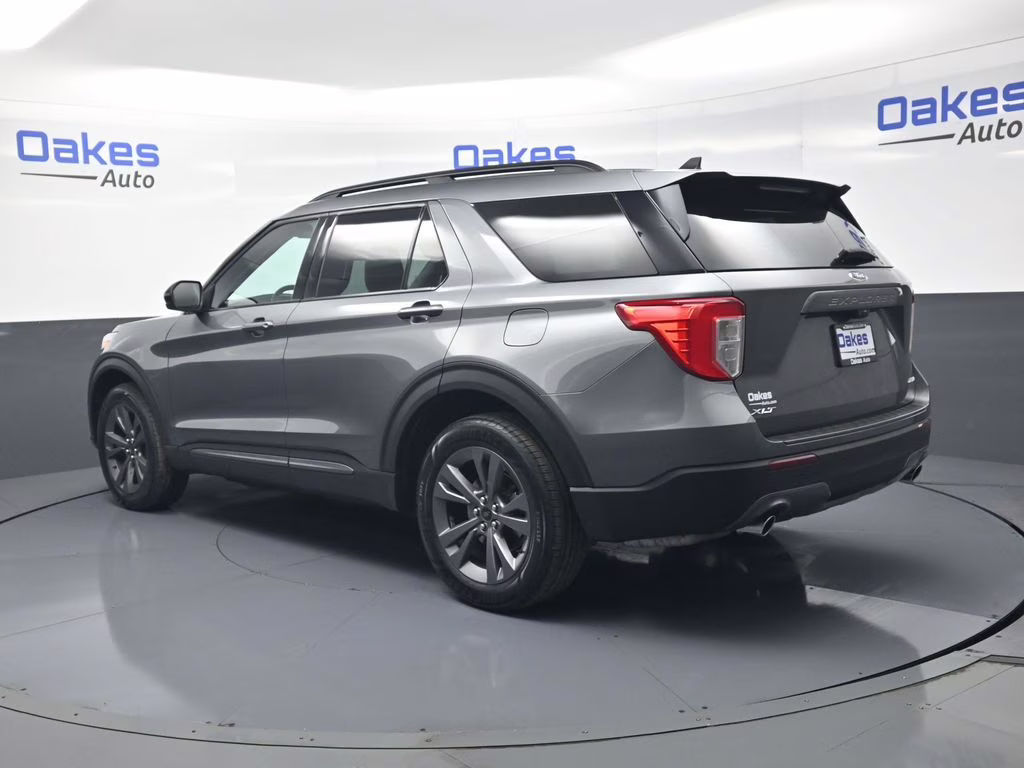 2023 Gray Metallic Ford Explorer XLT 4X4 SUV