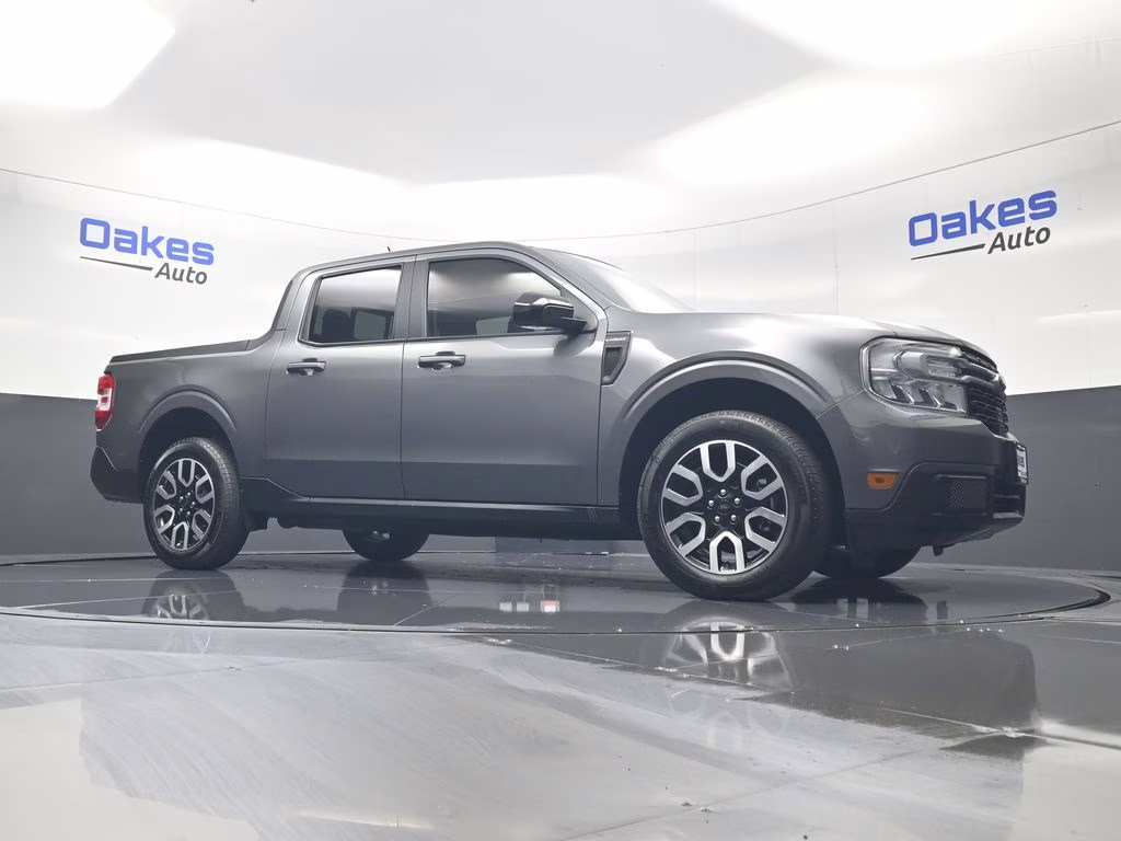 2024 Gray Metallic Ford Maverick Lariat FWD Truck
