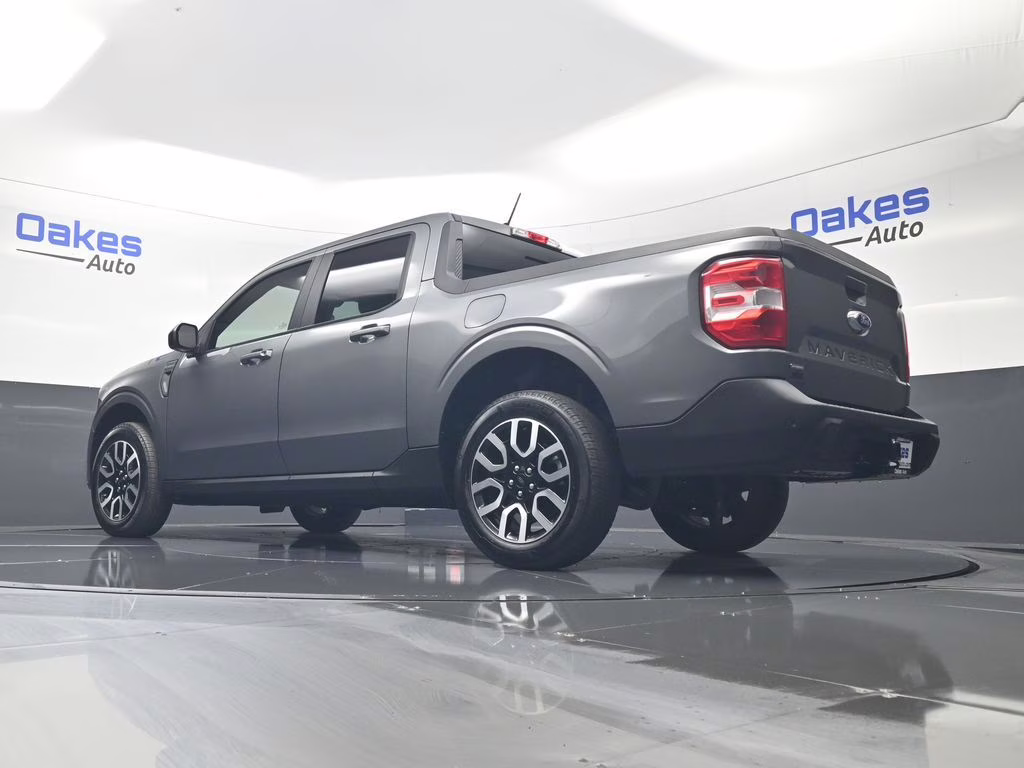 2024 Gray Metallic Ford Maverick Lariat FWD Truck