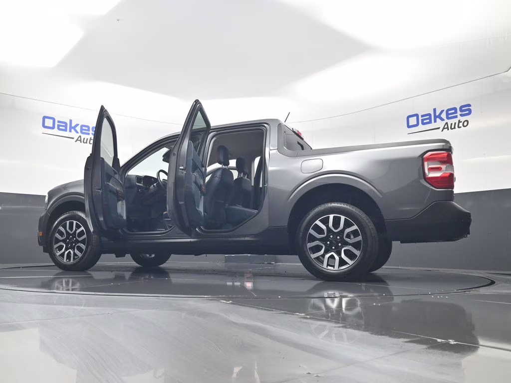 2024 Gray Metallic Ford Maverick Lariat FWD Truck