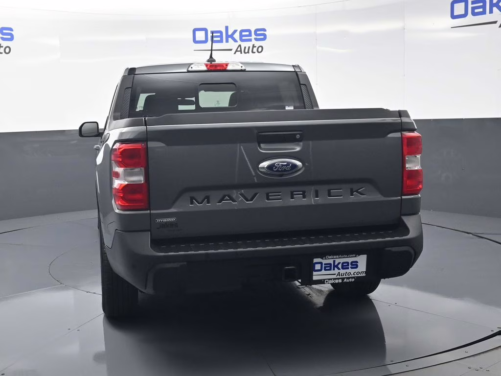 2024 Gray Metallic Ford Maverick Lariat FWD Truck