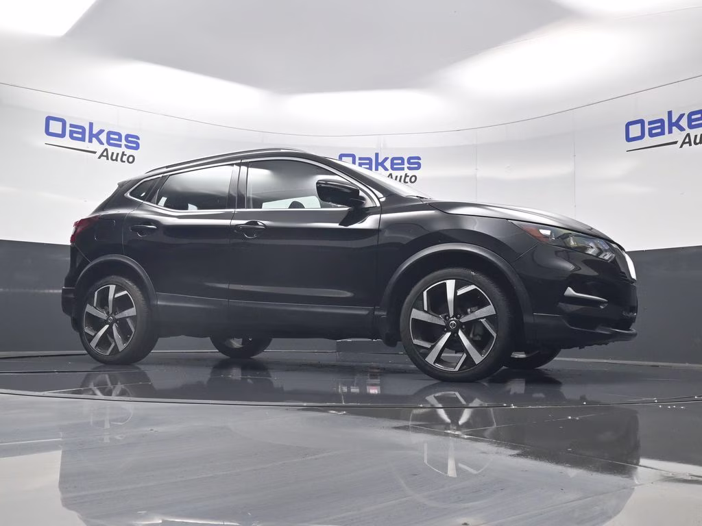 2022 Magnetic Black Pearl Nissan Rogue Sport SL AWD SUV