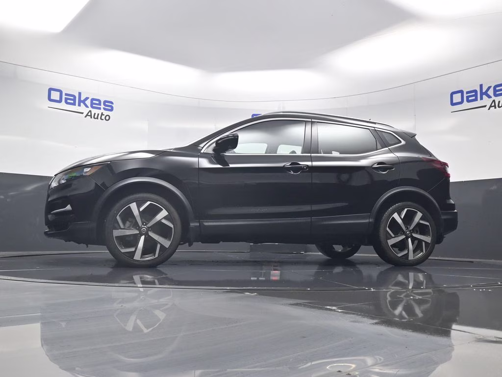 2022 Magnetic Black Pearl Nissan Rogue Sport SL AWD SUV