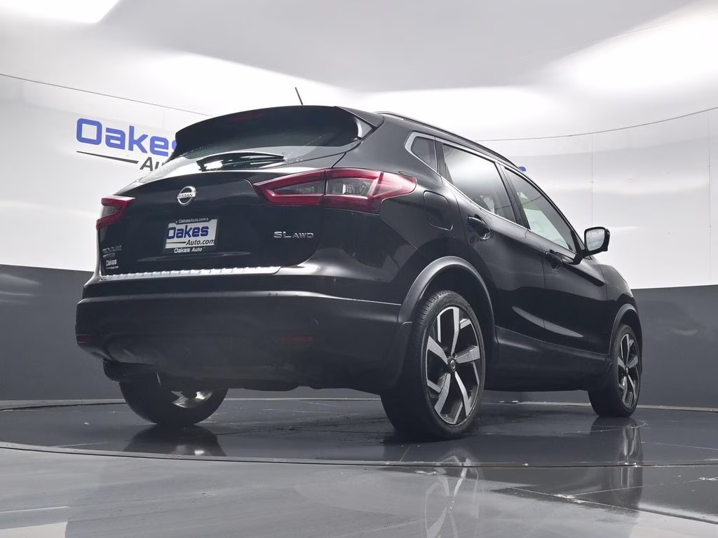 2022 Magnetic Black Pearl Nissan Rogue Sport SL AWD SUV
