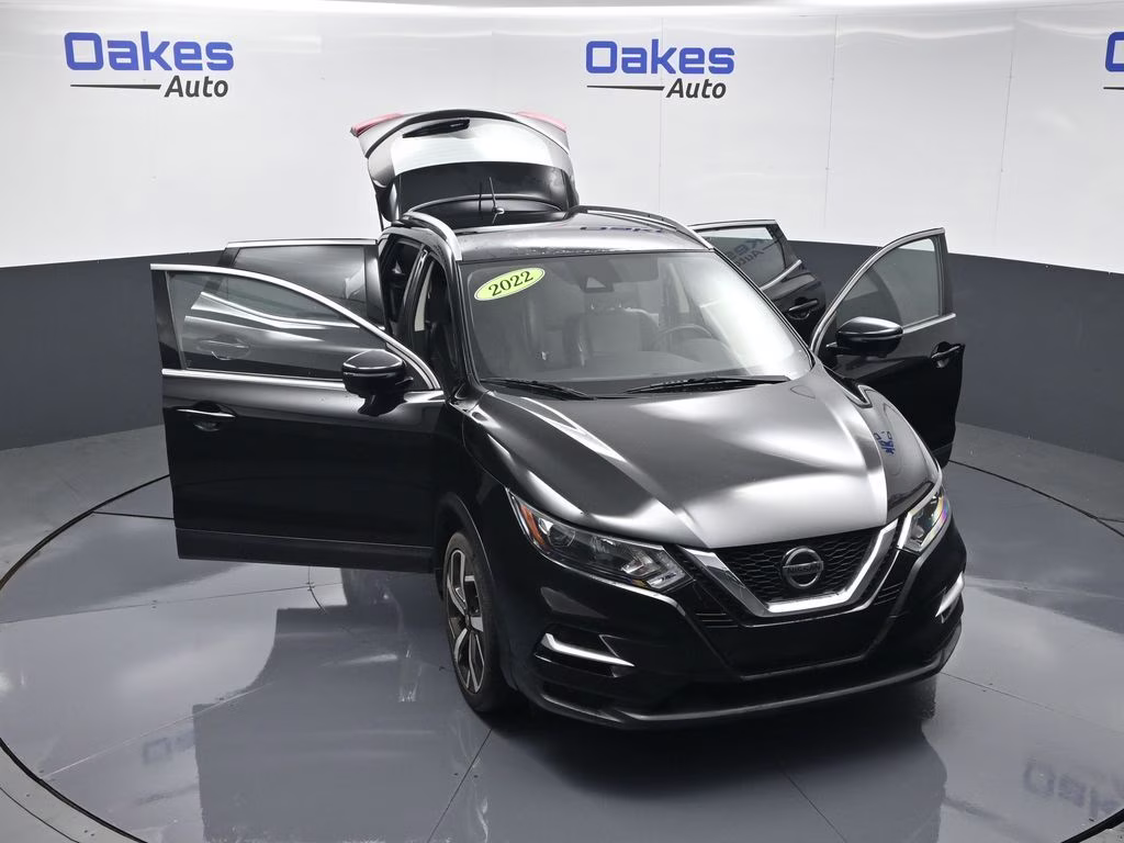 2022 Magnetic Black Pearl Nissan Rogue Sport SL AWD SUV