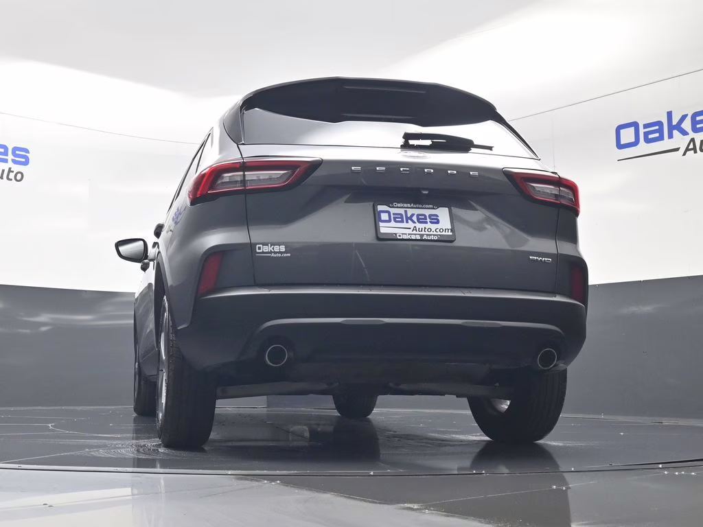 2025 Gray Metallic Ford Escape ST-Line AWD SUV