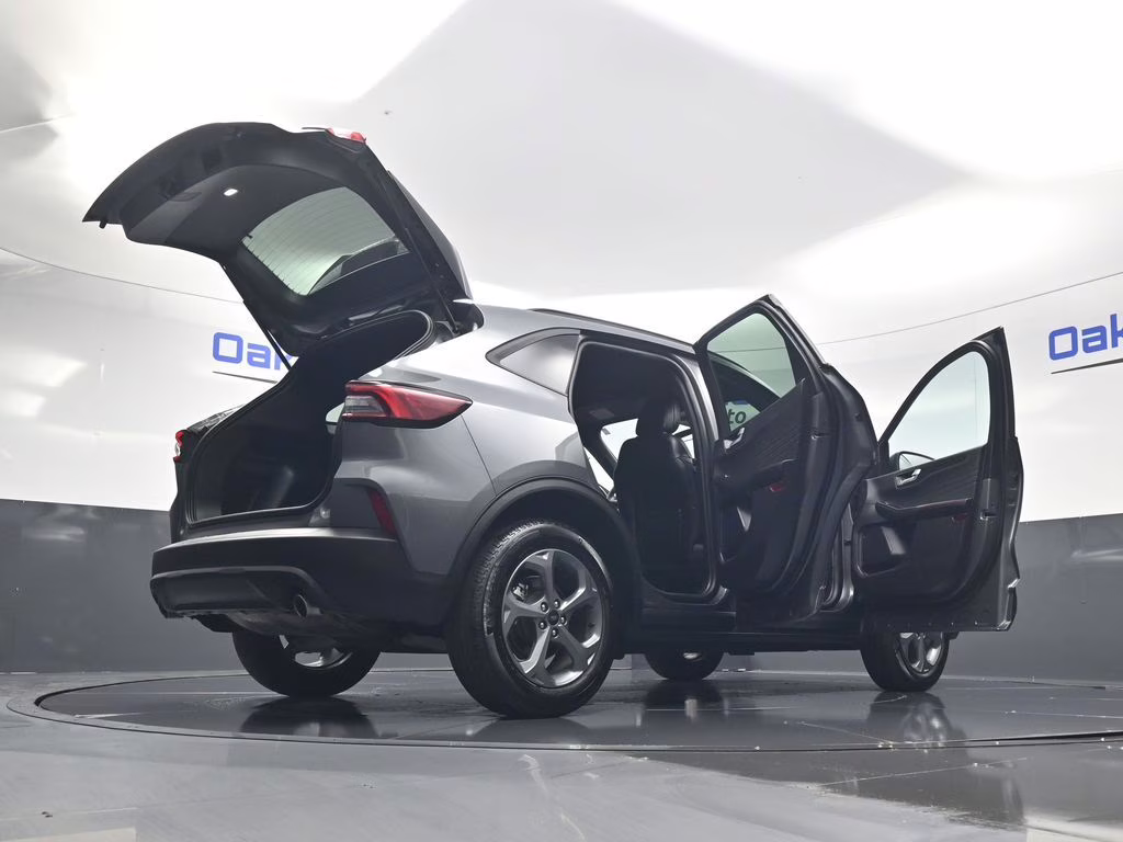 2025 Gray Metallic Ford Escape ST-Line AWD SUV