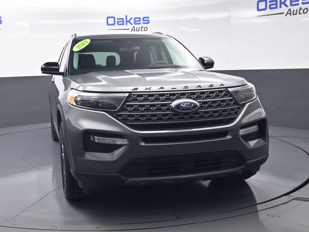 2023 Gray Metallic Ford Explorer XLT 4X4 SUV