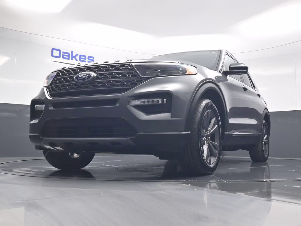 2023 Gray Metallic Ford Explorer XLT 4X4 SUV