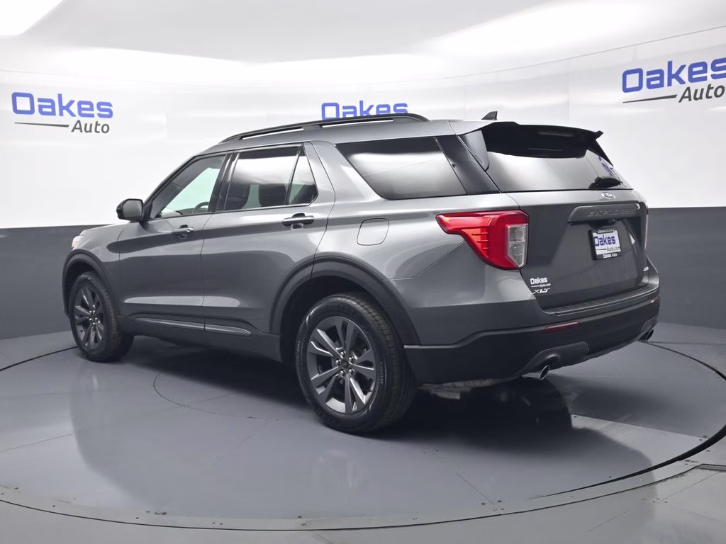2023 Gray Metallic Ford Explorer XLT 4X4 SUV