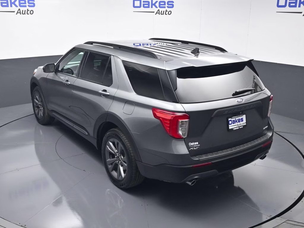2023 Gray Metallic Ford Explorer XLT 4X4 SUV
