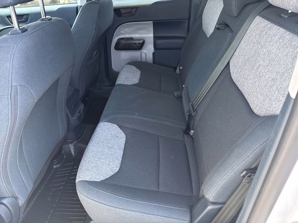 2025 Oxford White Ford Maverick XLT FWD Truck