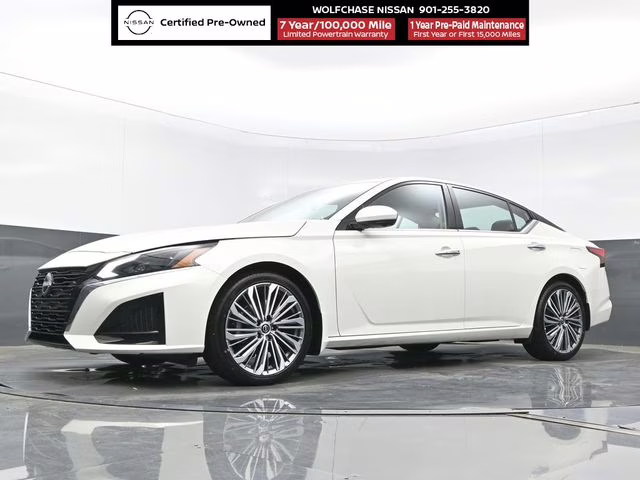 2025 Pearl White Tricoat Nissan Altima 2.5 SL FWD Sedan