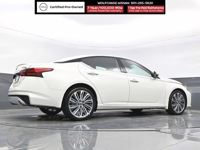 2025 Pearl White Tricoat Nissan Altima 2.5 SL FWD Sedan