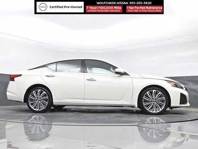 2025 Pearl White Tricoat Nissan Altima 2.5 SL FWD Sedan