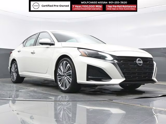 2025 Pearl White Tricoat Nissan Altima 2.5 SL FWD Sedan