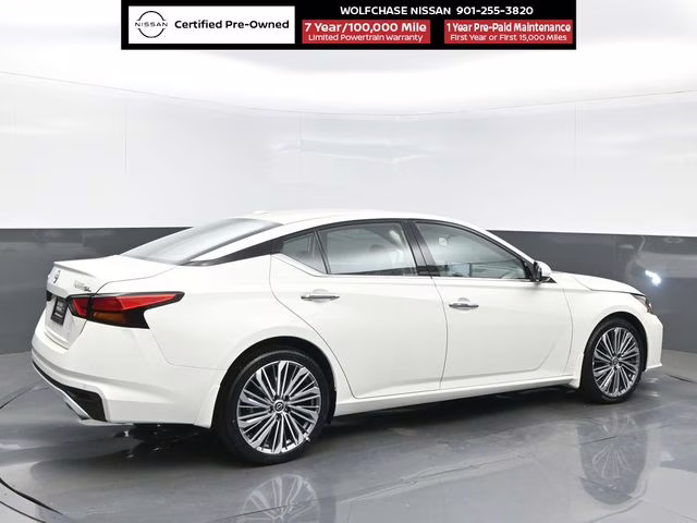 2025 Pearl White Tricoat Nissan Altima 2.5 SL FWD Sedan
