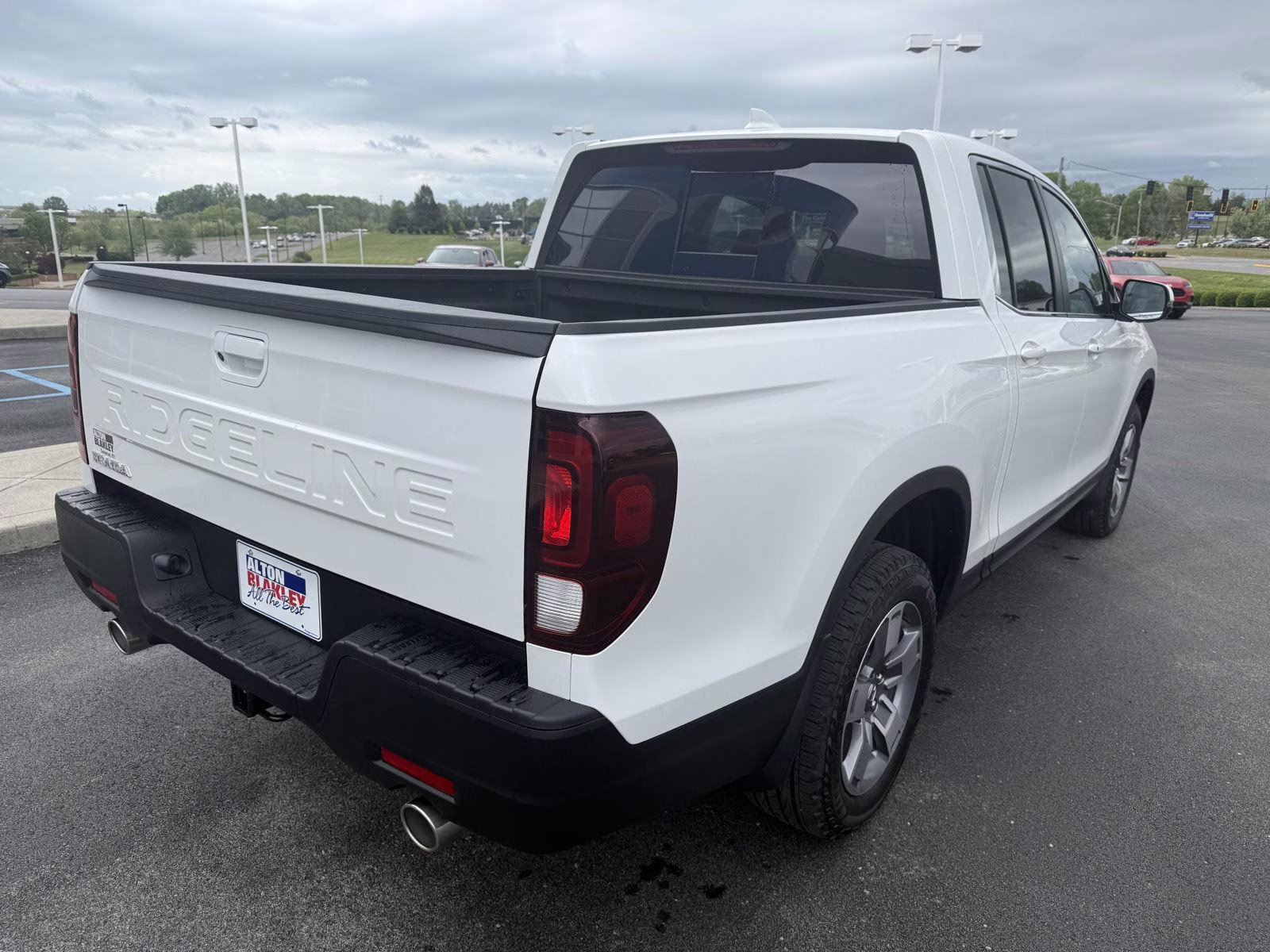 2026 Platinum White Pearl Honda Ridgeline RTL AWD Truck