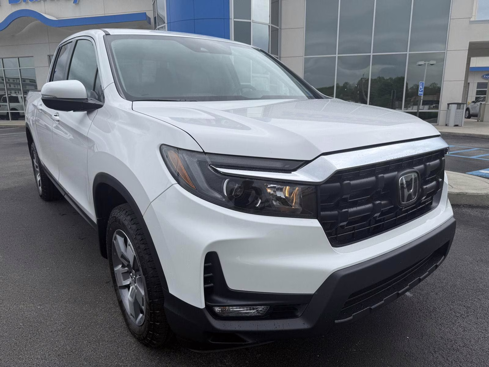 2026 Platinum White Pearl Honda Ridgeline RTL AWD Truck