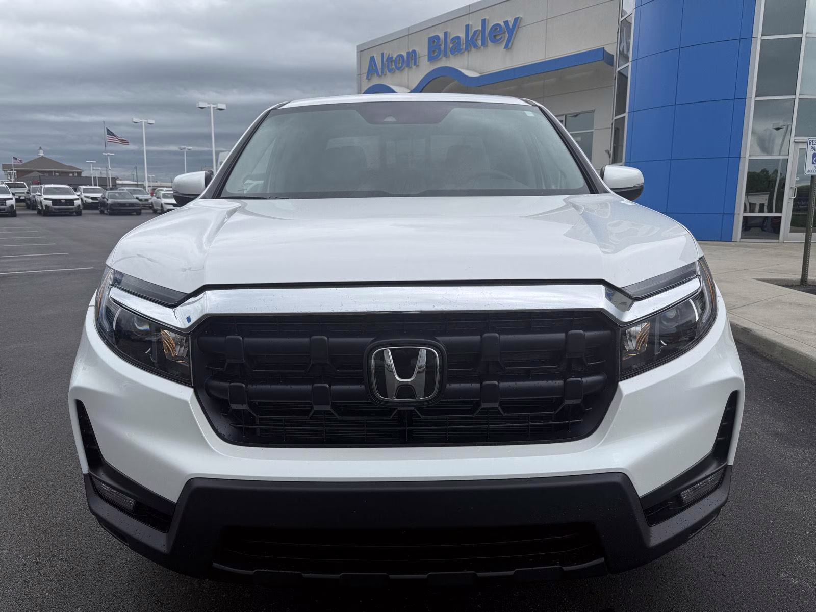 2026 Platinum White Pearl Honda Ridgeline RTL AWD Truck