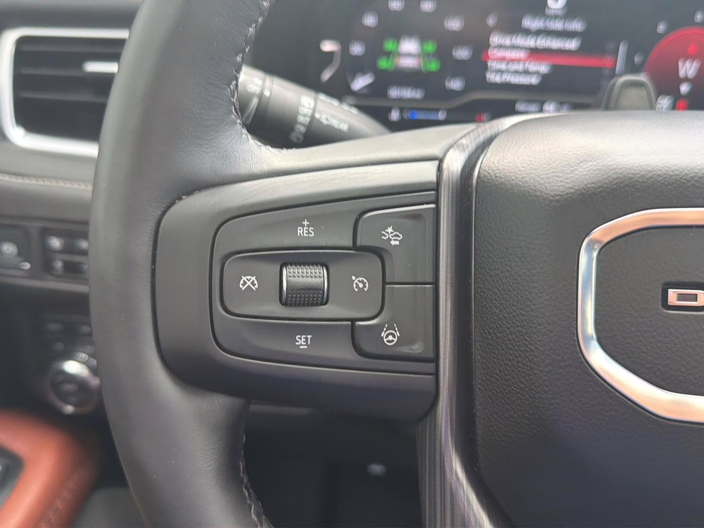 2024 Sterling Metallic GMC Yukon XL Denali Ultimate 4X4 SUV