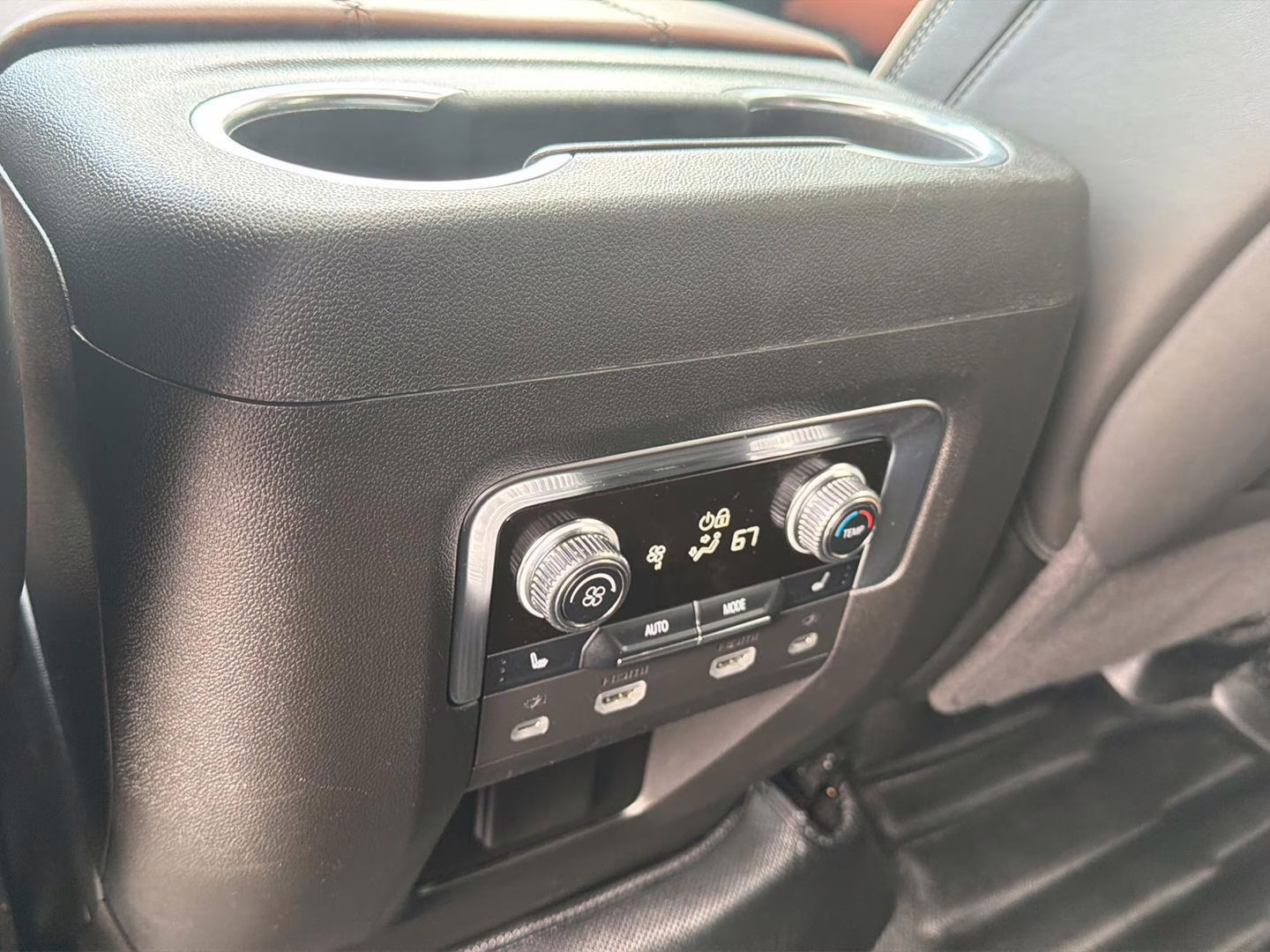 2024 Sterling Metallic GMC Yukon XL Denali Ultimate 4X4 SUV