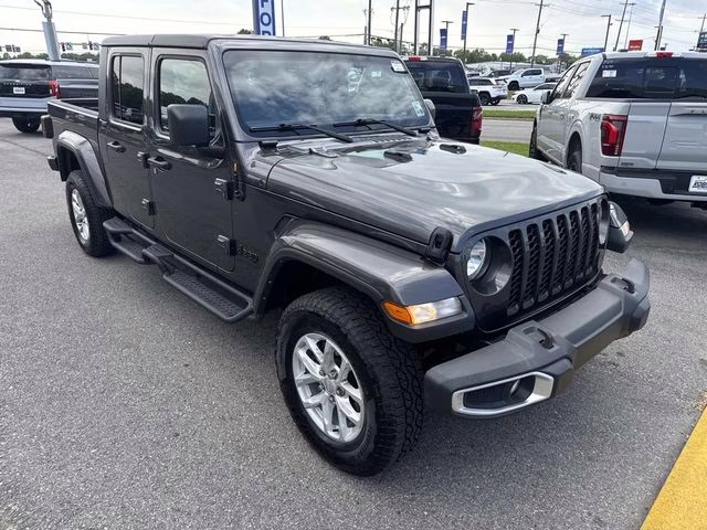 2023 Granite Crystal Metallic Clearcoat Jeep Gladiator Sport S 4X4 Truck
