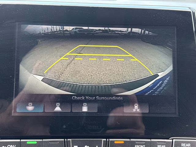 2019 White Honda Odyssey Elite FWD Van