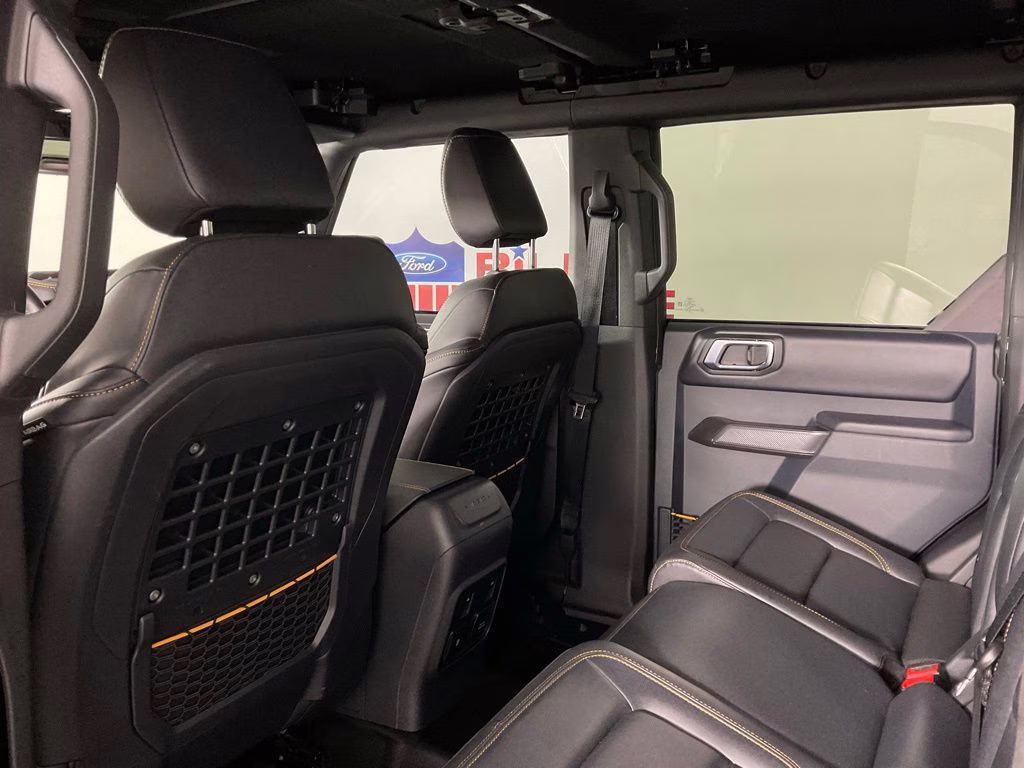 2024 Shadow Black Ford Bronco Badlands 4X4 SUV