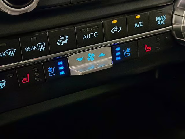 2023 Black Metallic Ford Super Duty F-250 SRW Lariat Harley - Davidson 4X4 Truck