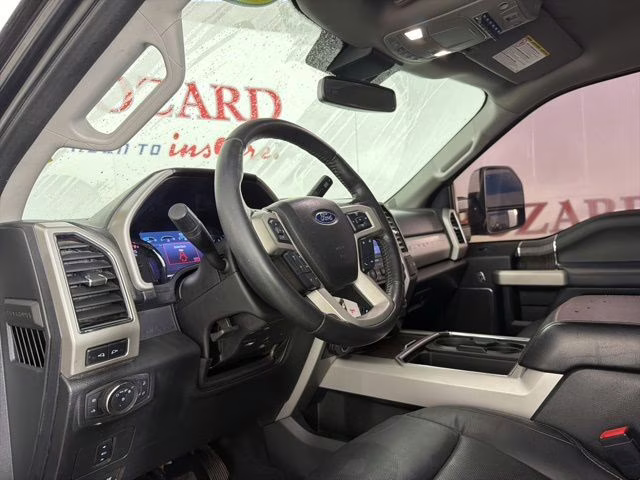 2020 Black Metallic Ford Super Duty F-350 SRW Lariat 4X4 Truck