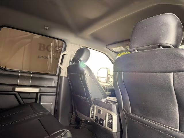 2020 Black Metallic Ford Super Duty F-350 SRW Lariat 4X4 Truck