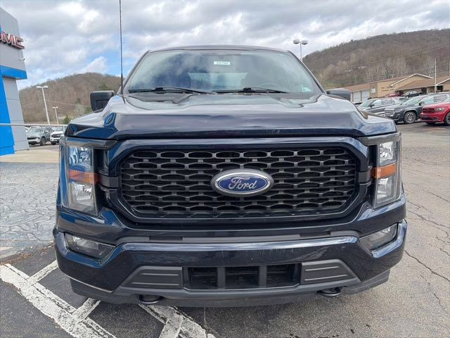 2023 Blue Metallic Ford F-150 XL 4X4 Truck