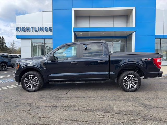 2023 Blue Metallic Ford F-150 XL 4X4 Truck