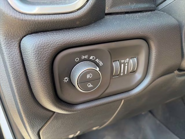 2021 Bright White Clearcoat Ram 2500 Laramie 4X4 Truck