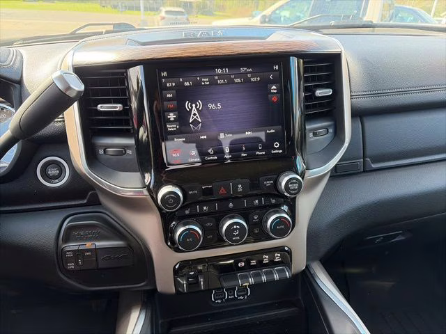 2021 Bright White Clearcoat Ram 2500 Laramie 4X4 Truck
