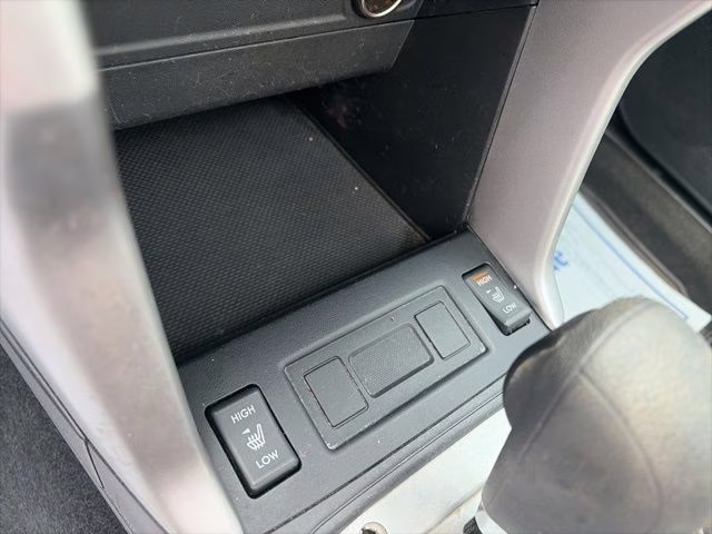 2015 Ice Silver Metallic Subaru Forester 2.5i Premium AWD SUV