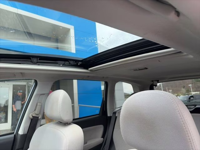 2015 Ice Silver Metallic Subaru Forester 2.5i Premium AWD SUV